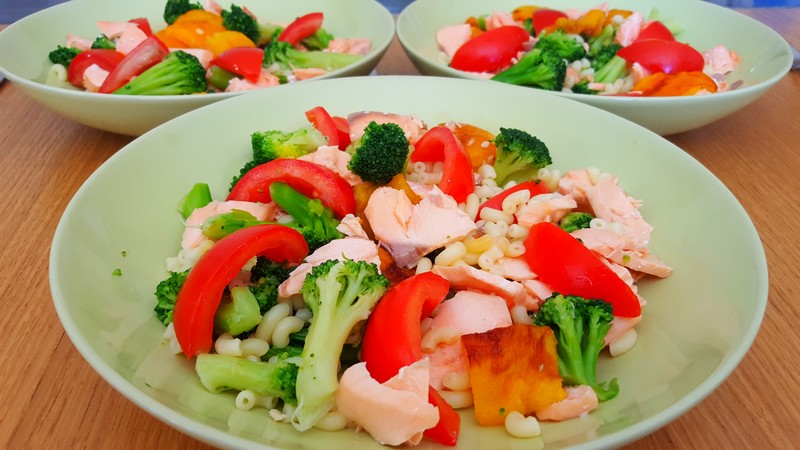 Recettes Salades de Pâtes au saumon Recettes Salades de Pâtes au saumon