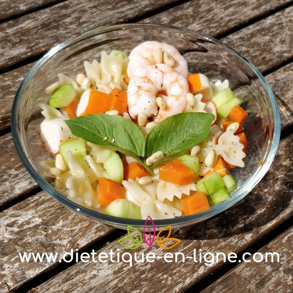 Salade de Pâtes Surimi Crevettes - Diététique En Ligne Salade de Pâtes Surimi Crevettes - Diététique En Ligne